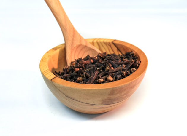 CLOVES WHOLE